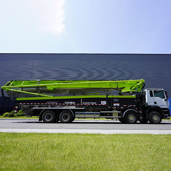  Second hand zoomlion Four-axle 62M Sino